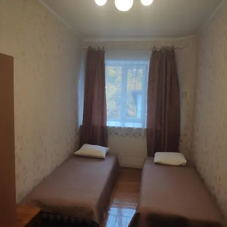 White House Hostel Uulu