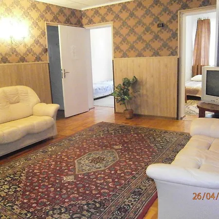 Hostel White House *