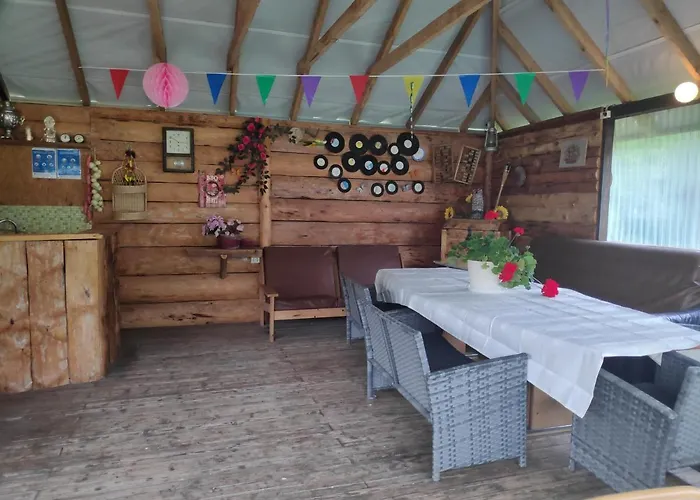 White House Puhkemaja ホステル