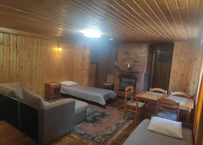 White House Puhkemaja ホステル Uulu