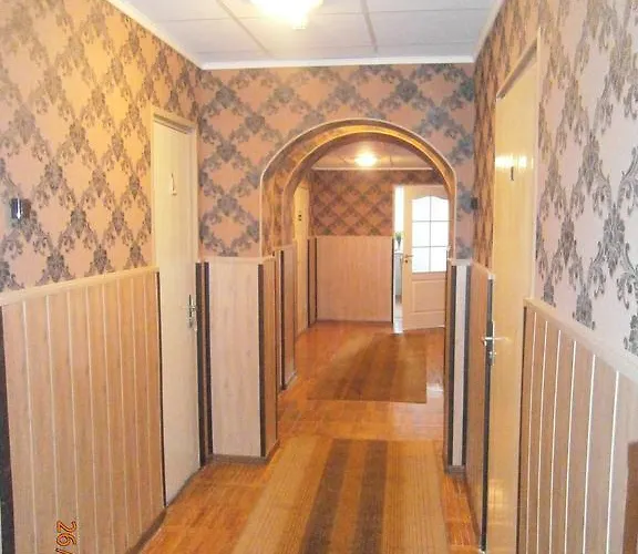 White House Puhkemaja ホステル *