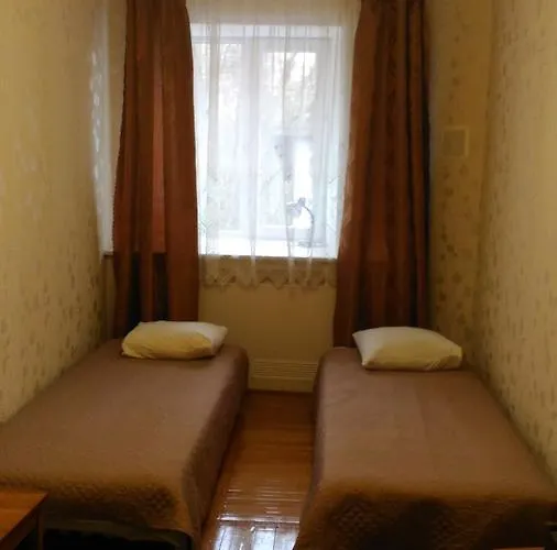 White House Puhkemaja * Uulu